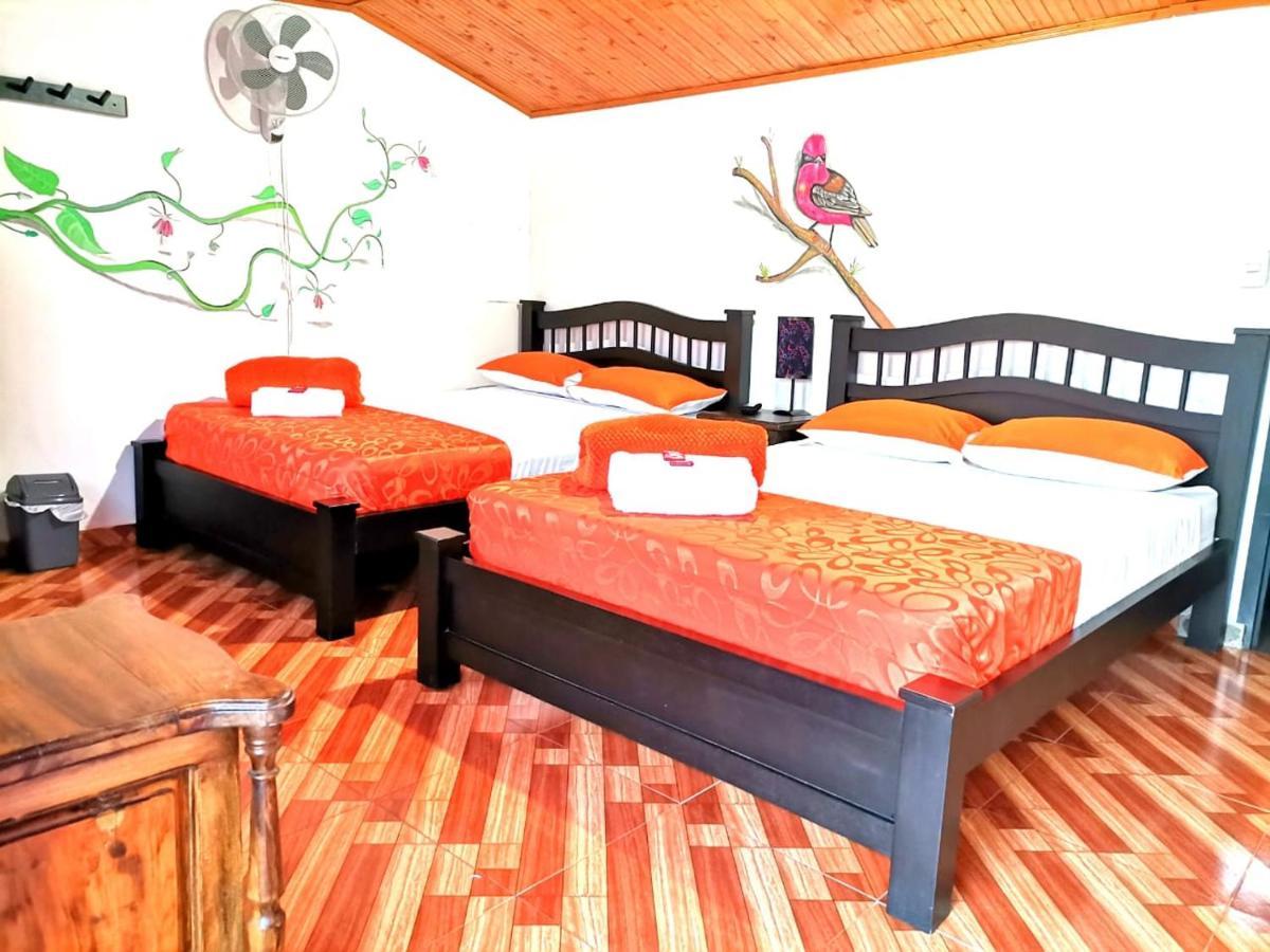 Hostel Finca Turistica Santa Clara Calarcá Exterior foto